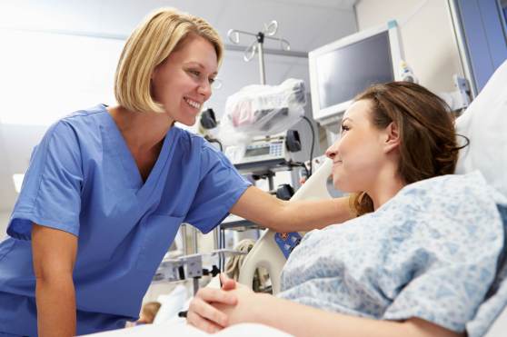 iStock_33212718_MEDIUM-nurse-caring-for-patient